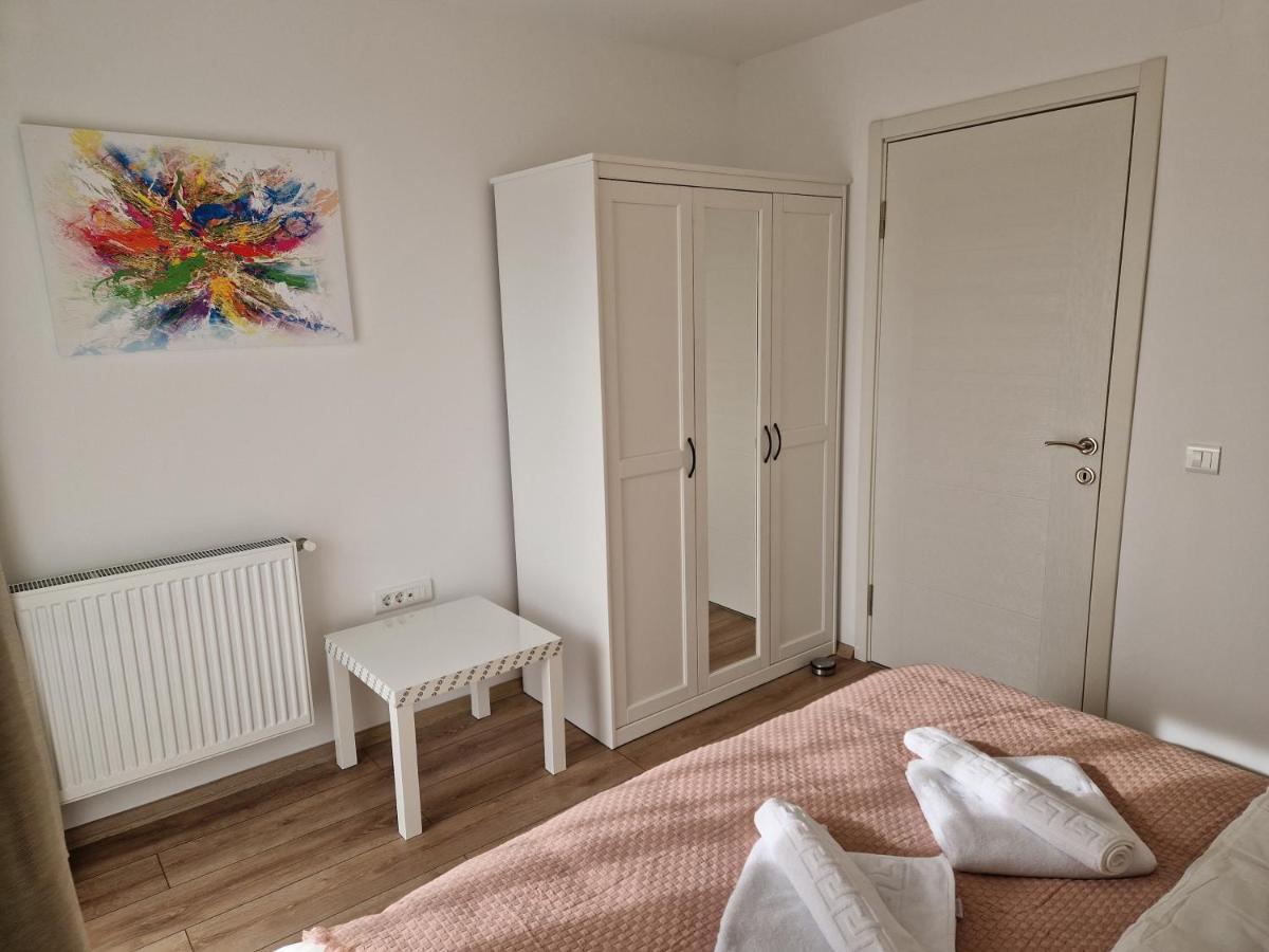 Star Airport Apartment